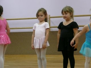 Ballet May-08 003-t.jpg