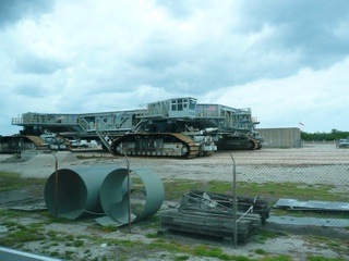 Space Center 05-08-016-t.jpg